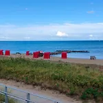 Meereszauber - Wo Urlaub Wellen Schlaegt & Herzen Leuchten - Dein Sonniger & Ruhiger Ankerplatz, An Dem Sich Steilkueste, & Ostseeblick Vereinen Apartmán