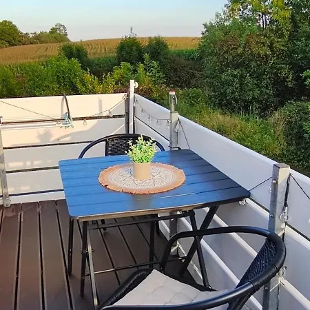 Meereszauber - Wo Urlaub Wellen Schlaegt & Herzen Leuchten - Dein Sonniger & Ruhiger Ankerplatz, An Dem Sich Steilkueste, & Ostseeblick Vereinen Apartmán *