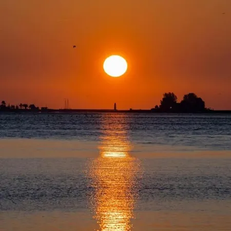 Meereszauber - Wo Urlaub Wellen Schlaegt & Herzen Leuchten - Dein Sonniger & Ruhiger Ankerplatz, An Dem Sich Steilkueste, & Ostseeblick Vereinen Schönhagen